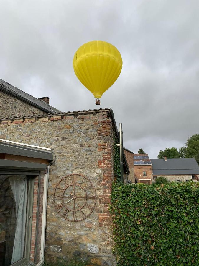 Maison D'Hote Les Notes Endormies Suite Le Refuge Walcourt Bagian luar foto
