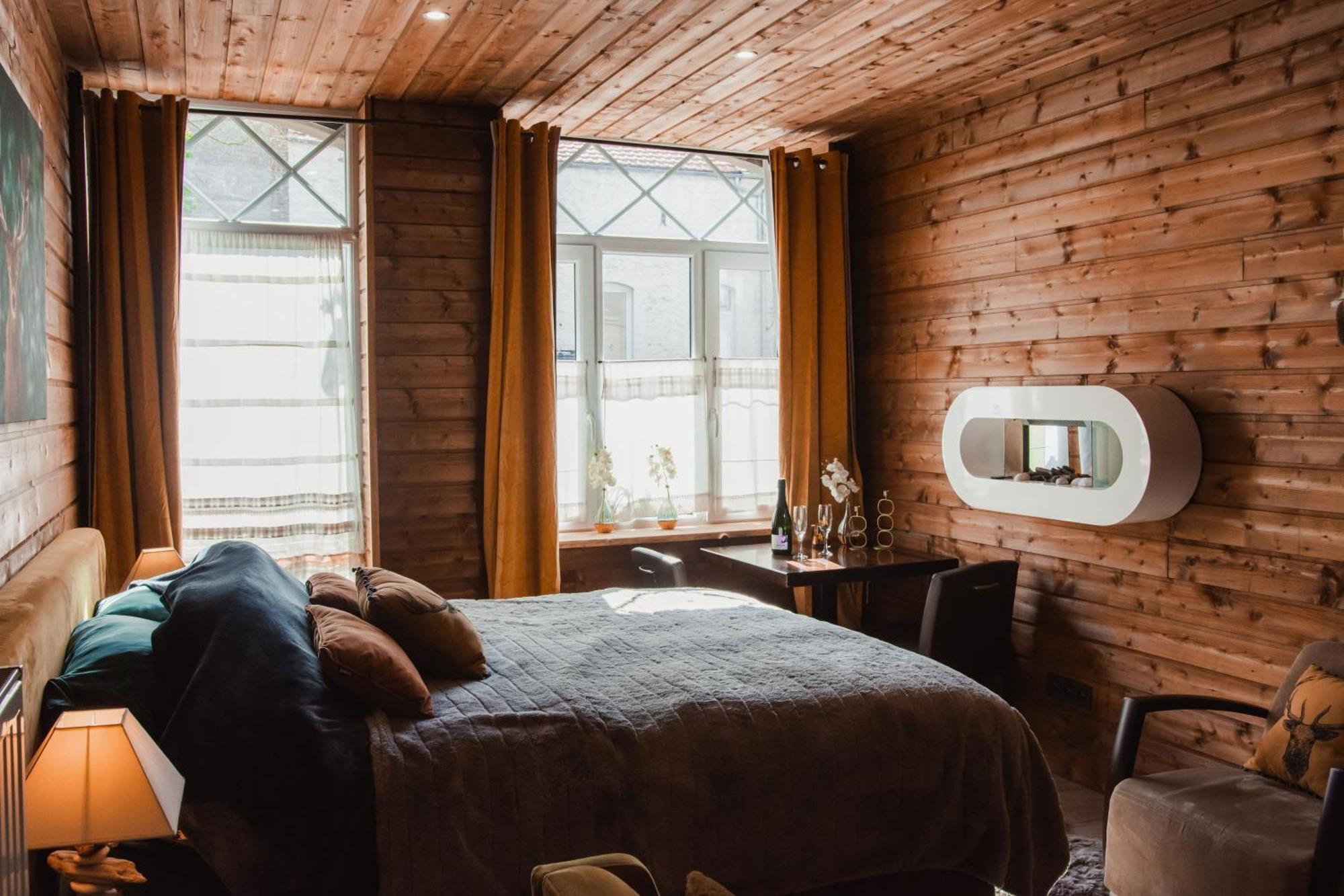 Maison D'Hote Les Notes Endormies Suite Le Refuge Walcourt Bagian luar foto
